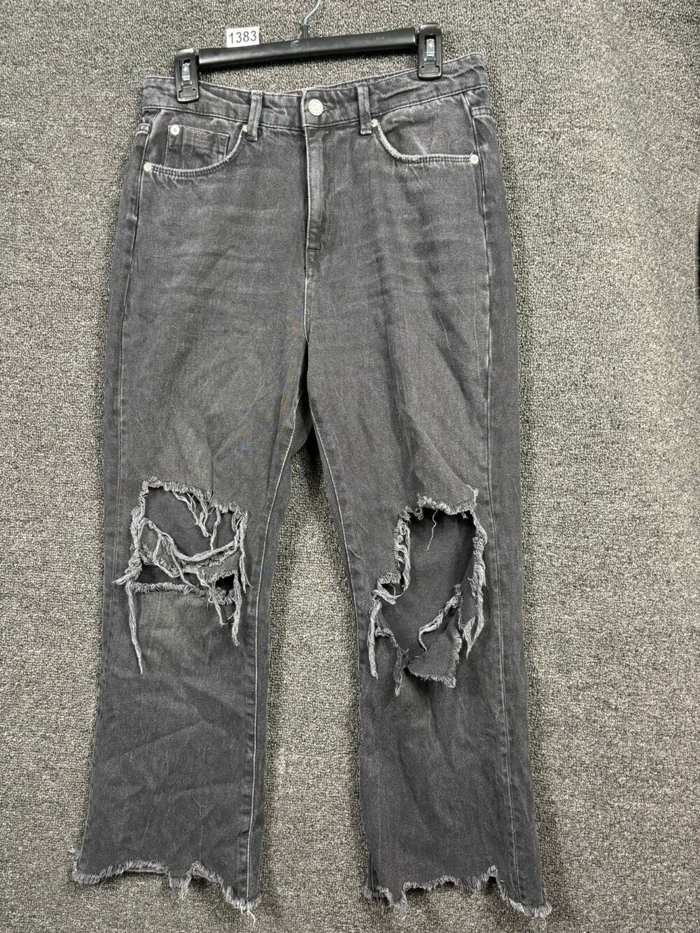 Urban Outfitters BDG Flared Jeans Womens Size 29 Black Denim Destructed Raw Hem